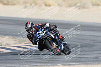 media/Dec-07-2025-CVMA (Sun) [[3e7d2de5dc]]/Race 7-Formula Lightweight Twins Shootout/